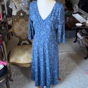 Pact Blue Floral organic cotton Midi Dress size large, beautiful shades of blue